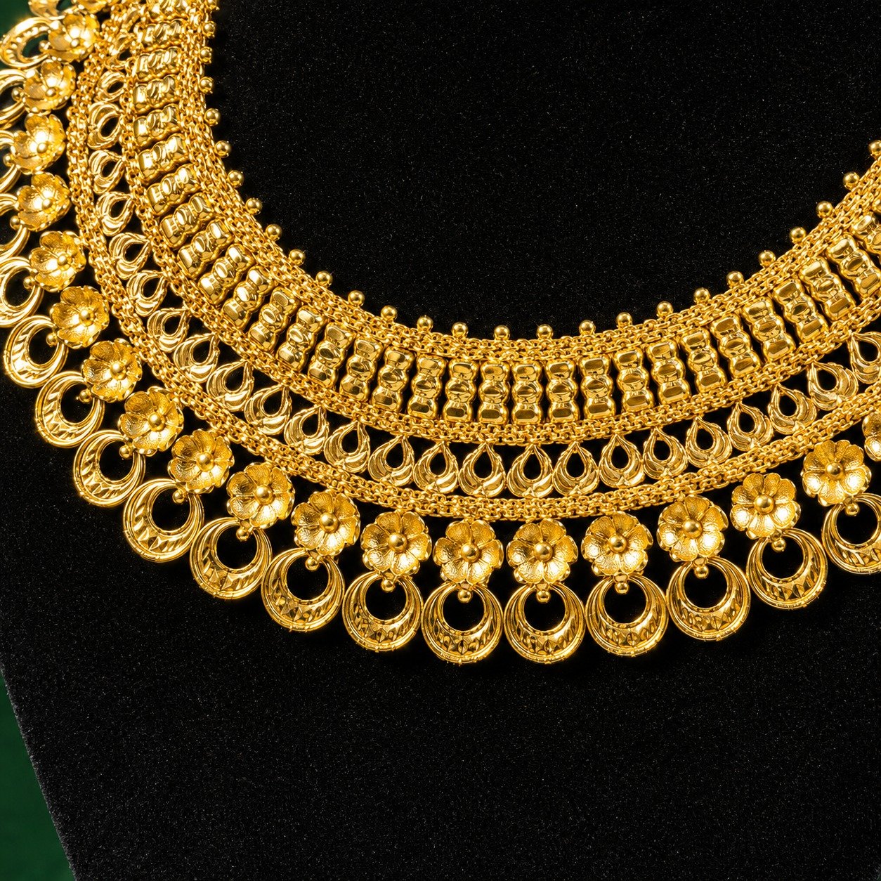 Chaura Chatai Heavy Necklace Set -#78 - Image 2