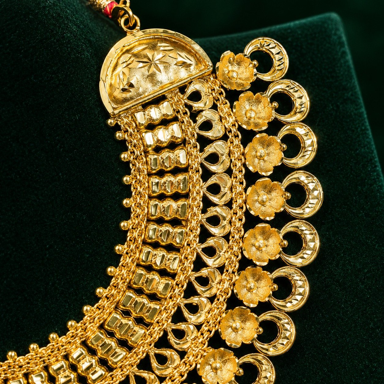 Chaura Chatai Heavy Necklace Set -#78 - Image 3